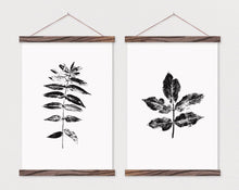 Load image into Gallery viewer, Magnetic Wooden Poster Hangers
