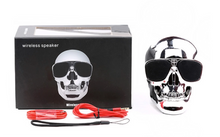 Load image into Gallery viewer, Skull Bluetooth Speaker
