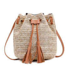 Load image into Gallery viewer, Straw Weave Bag with Tassles
